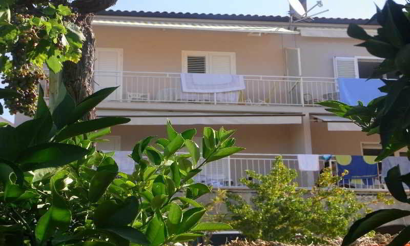 Mladenka Hotel Podstrana Exterior foto